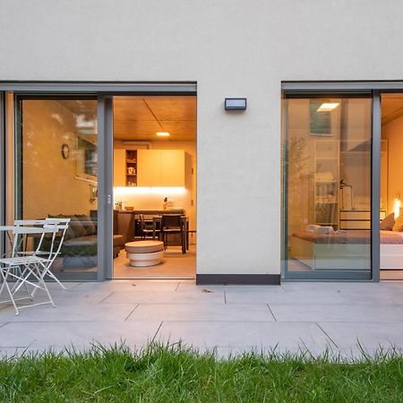 Housmart Toscana 53 Black Bologna Esterno foto